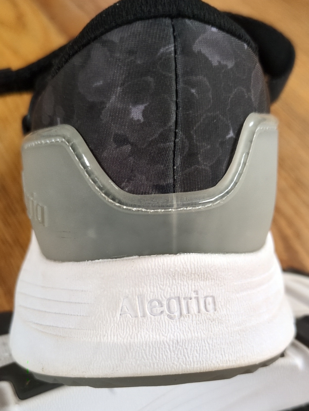 Alegria Poppy Pop Black Mary Jane Sneaker Size 40 - Picture 11 of 13